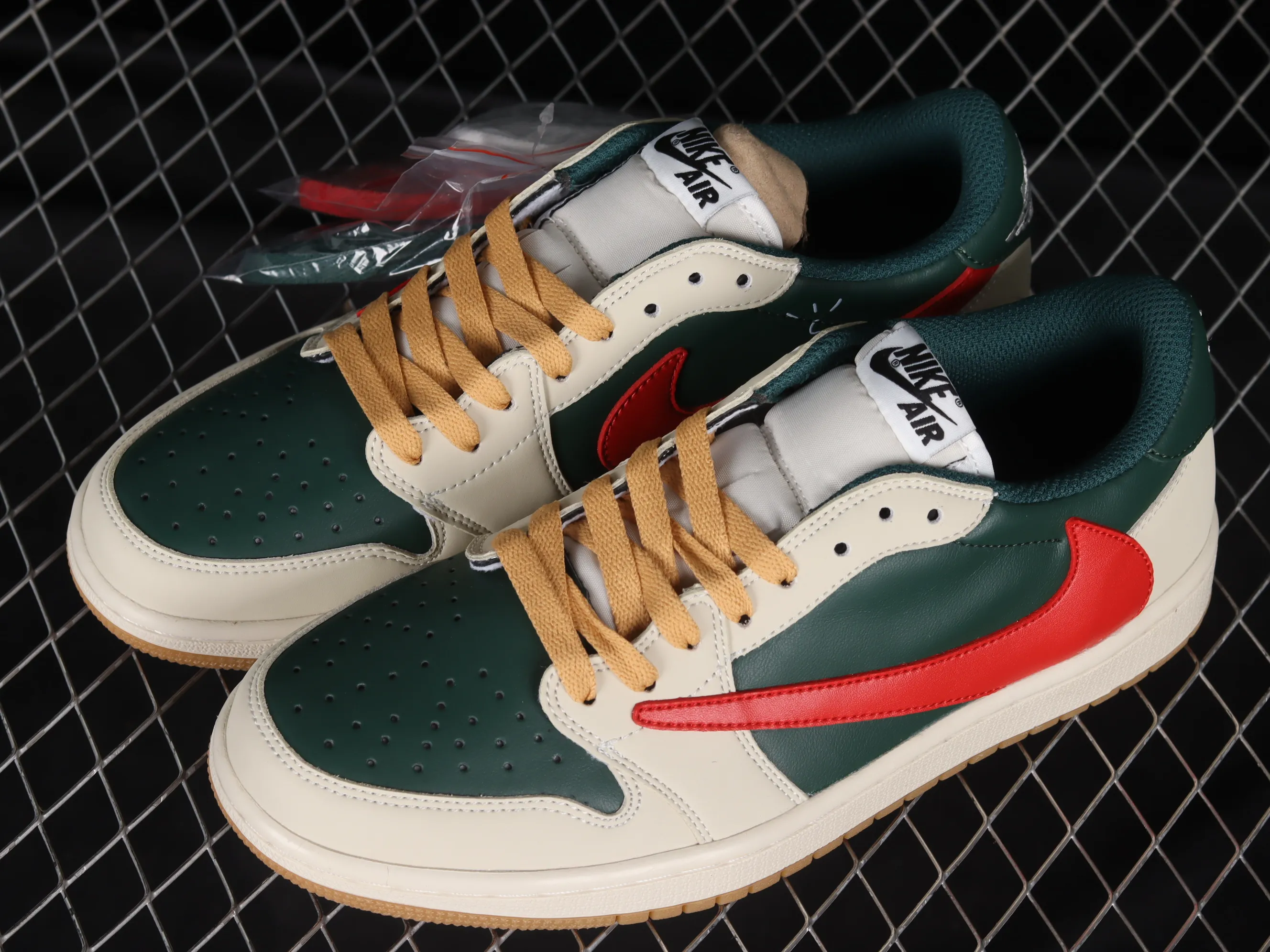 All Categories Air Jordan Jordan Series Basketball Shoes Air Jordan 1 Low Travis Scott x Air Jordan 1 AJ1 Joe 1 Overhook Low Basketball Shoes DM7866-801